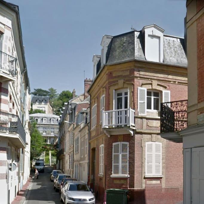Au Coeur De Trouville. Appartement De 3 Pieces. Exterior photo